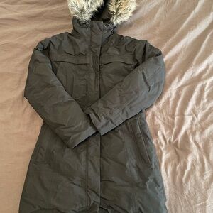 The North Face Women's Black Arctic Parka